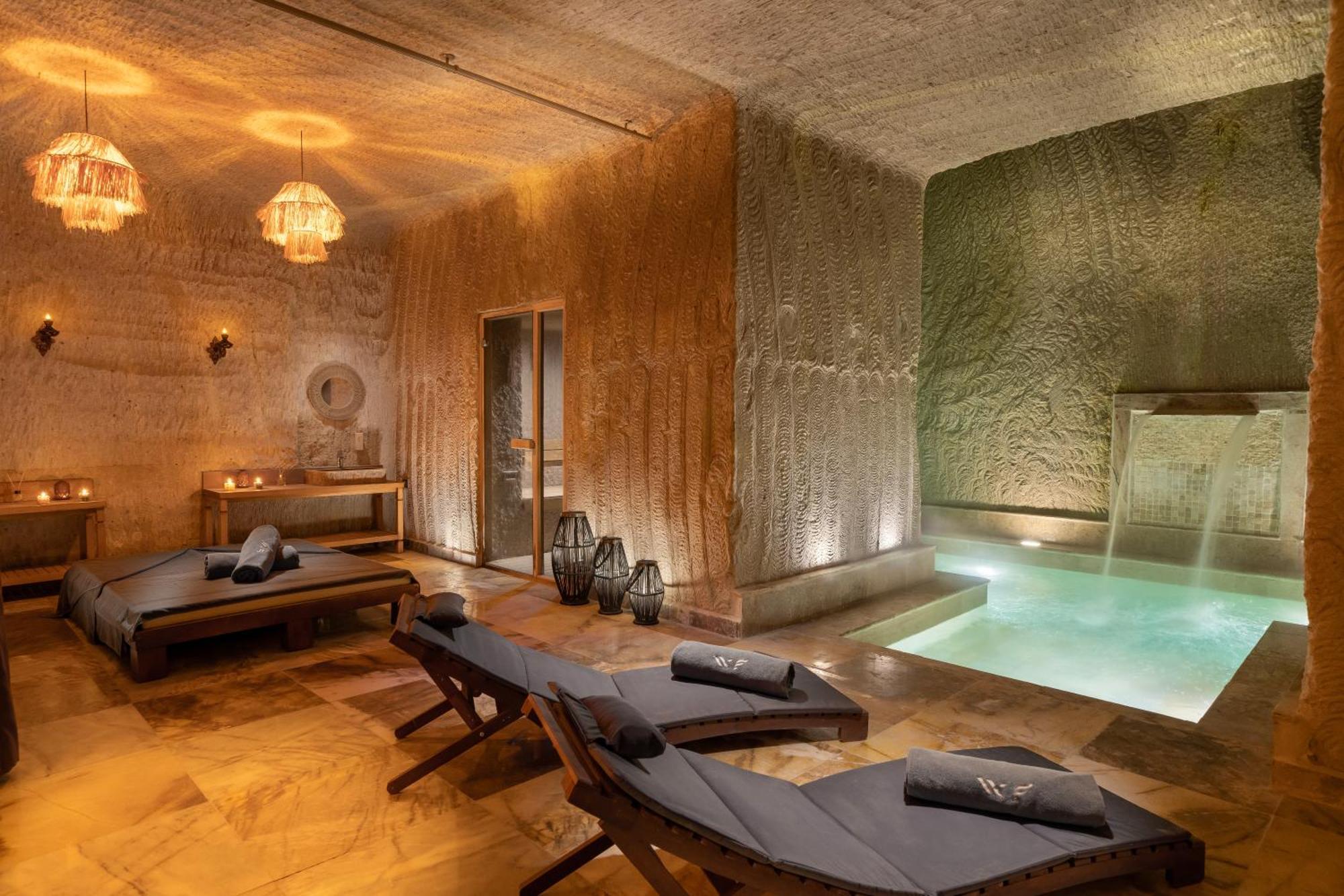 ホテル Barcelo Cappadocia ネヴシェヒル エクステリア 写真