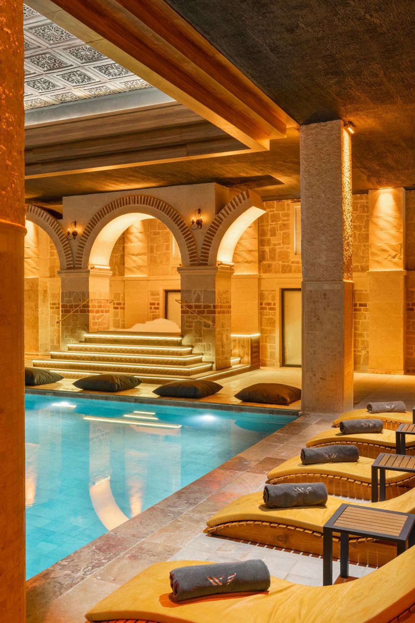 ホテル Barcelo Cappadocia ネヴシェヒル エクステリア 写真