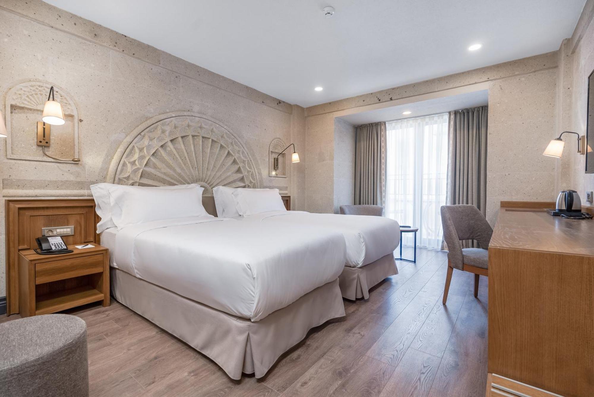 ホテル Barcelo Cappadocia ネヴシェヒル エクステリア 写真