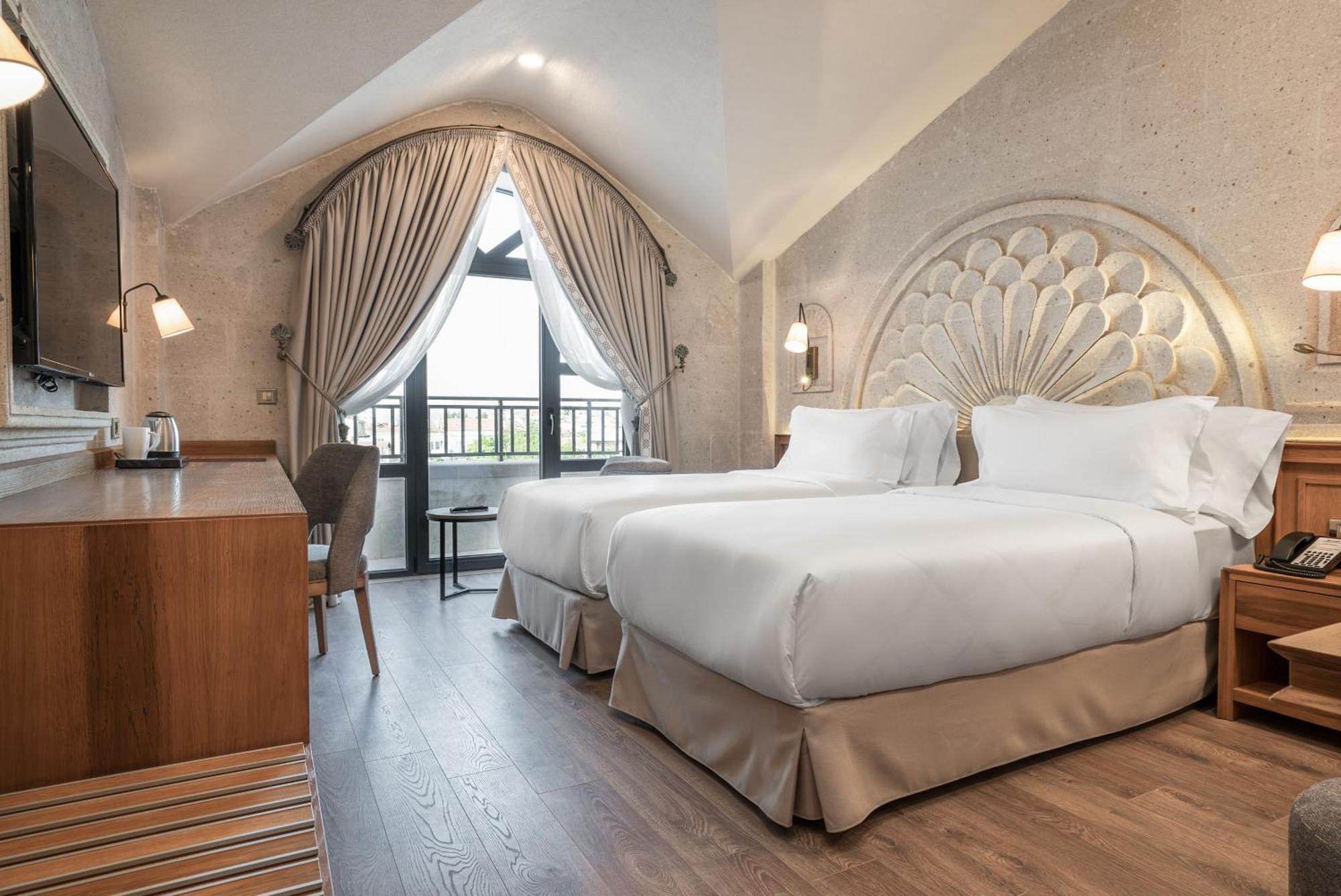 ホテル Barcelo Cappadocia ネヴシェヒル エクステリア 写真