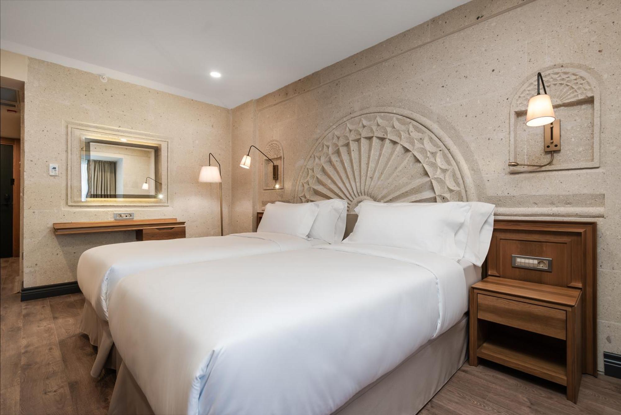 ホテル Barcelo Cappadocia ネヴシェヒル エクステリア 写真